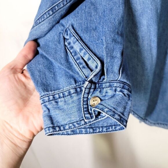 Vintage Christmas Embroidered Applique Denim Button Up Shirt - Picture 5 of 6